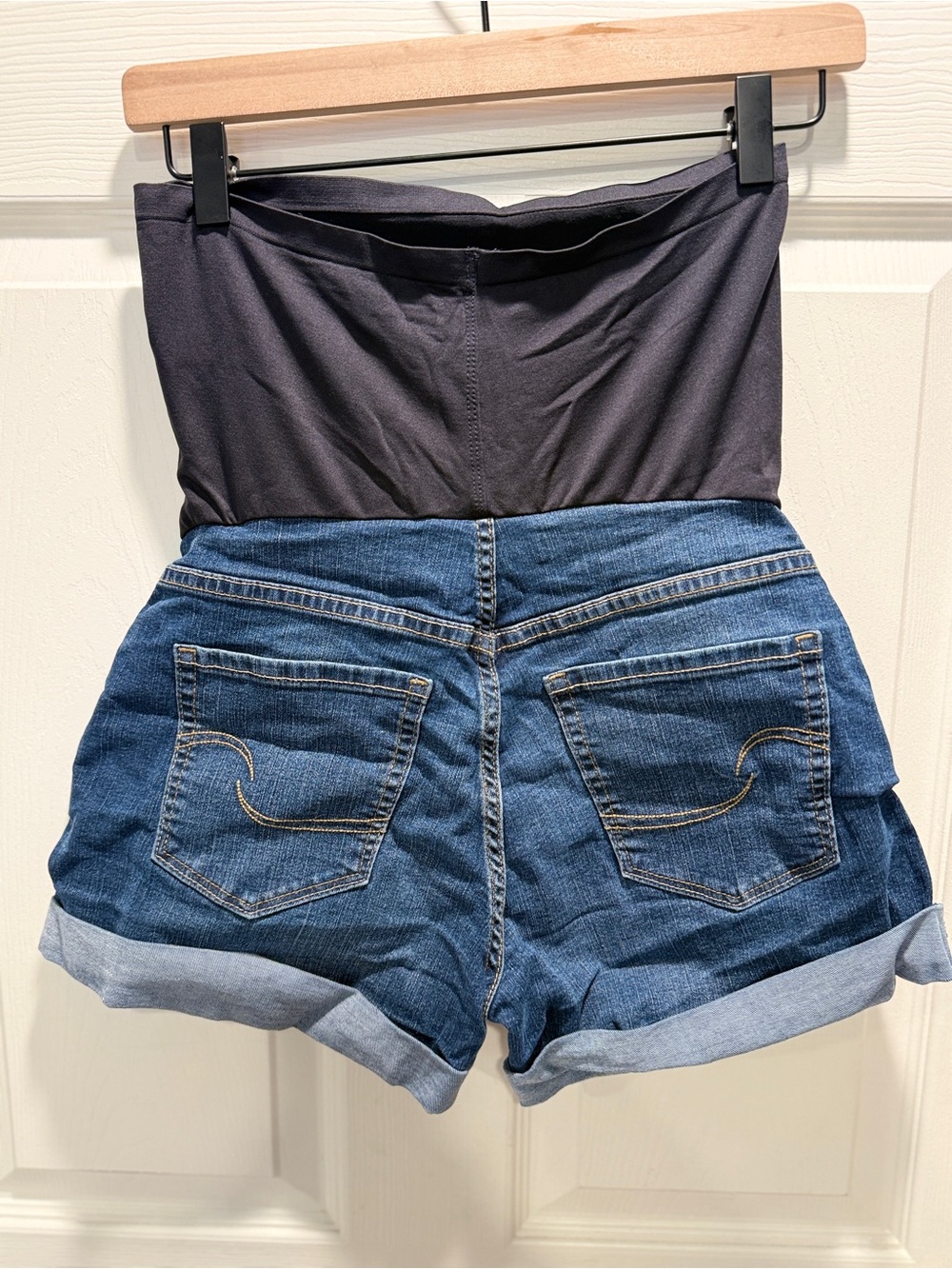 Levi Strauss Signature Maternity Denim Shorts NWOT-Stretch-Women’s Size Small - Picture 6 of 7